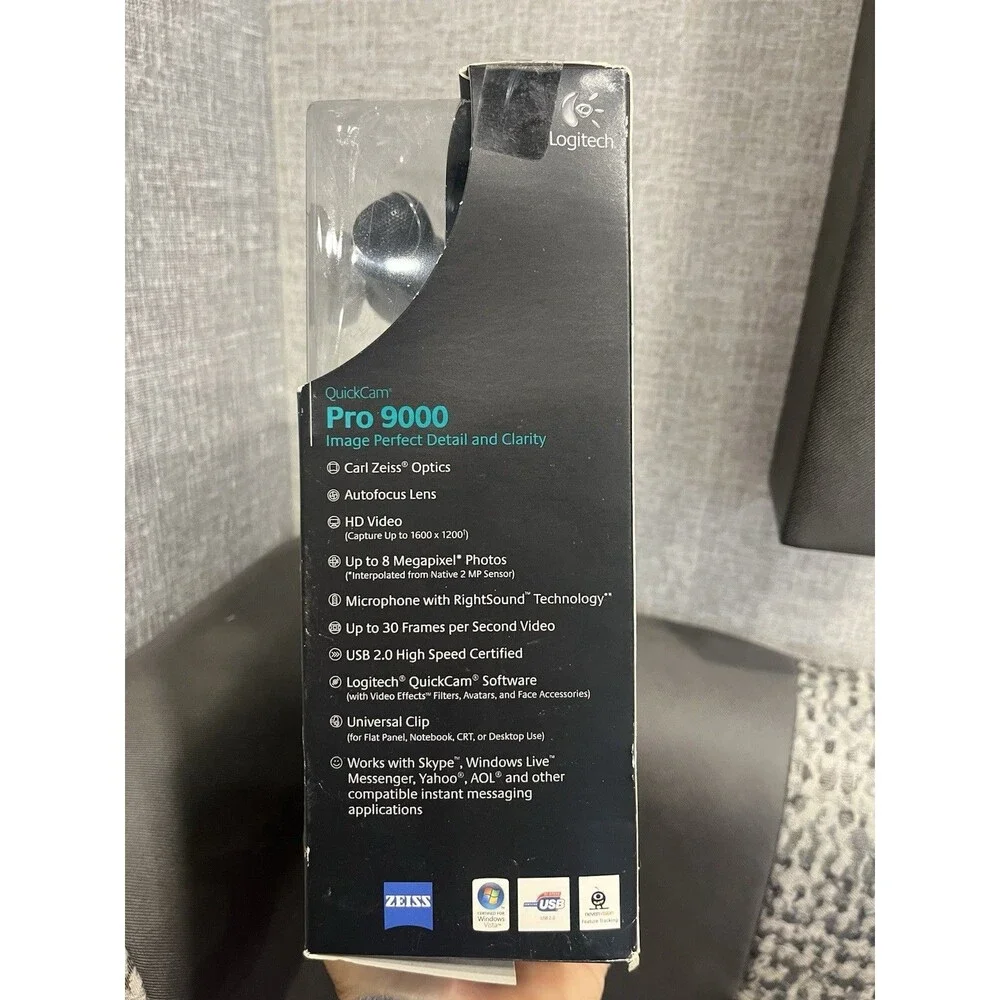 Logitech Webcam Pro 9000 High Definition HD Video Auto Focus Microphone
